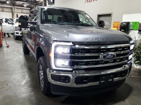 Used 2024 Ford F250 Lariat image 4