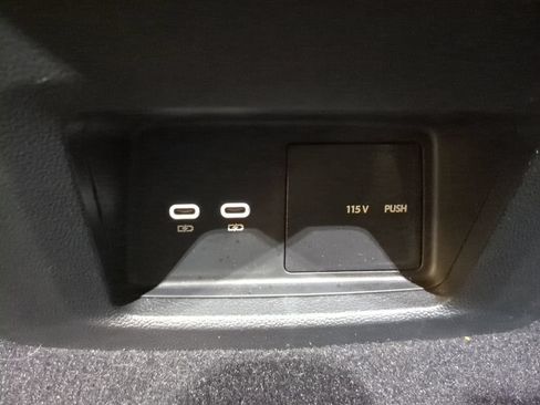 Used 2024 Volkswagen Atlas Cross Sport SEL AWD/4WD image 15