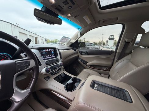 Used 2017 GMC Yukon SLT w/ Open Road Package image 13