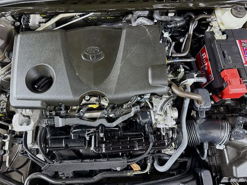 Used 2024 Toyota Camry SE w/ Cold Weather Package FWD image 38