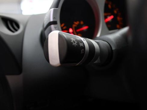 Used 2004 Nissan 350Z Touring w/ Cargo Convenience Pkg image 18