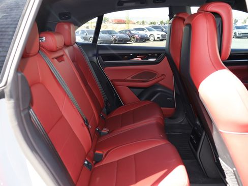 Certified 2026 Porsche Macan 4 Electric AWD/4WD image 26