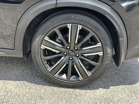 Used 2021 INFINITI QX50 Luxe w/ Appearance Package image 10