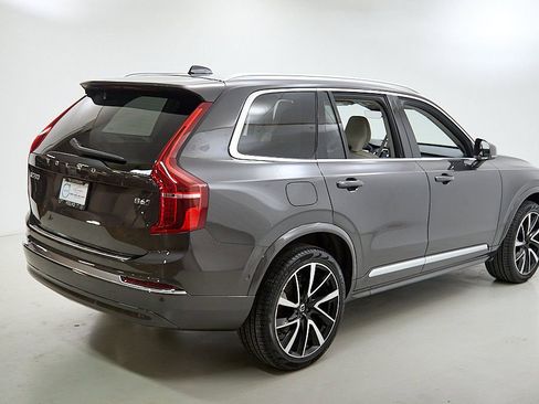 Used 2024 Volvo XC90 B6 Plus w/ Protection Package Premier AWD/4WD image 9
