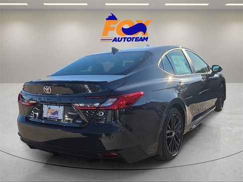 New 2026 Toyota Camry SE image 4