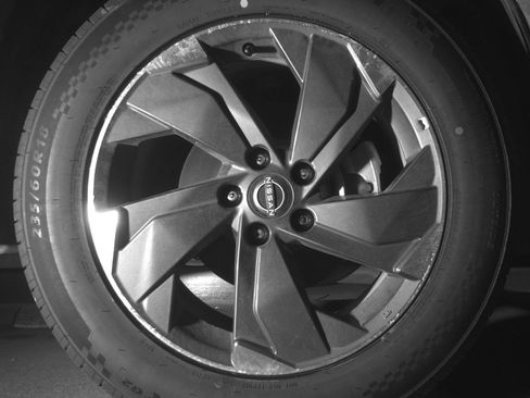 Used 2025 Nissan Rogue SV FWD image 13