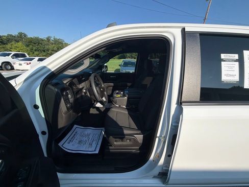Used 2023 Chevrolet Silverado 1500 Custom AWD/4WD image 8