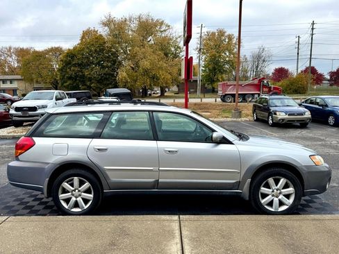 Used 2007 Subaru Outback 2.5i Limited image 15