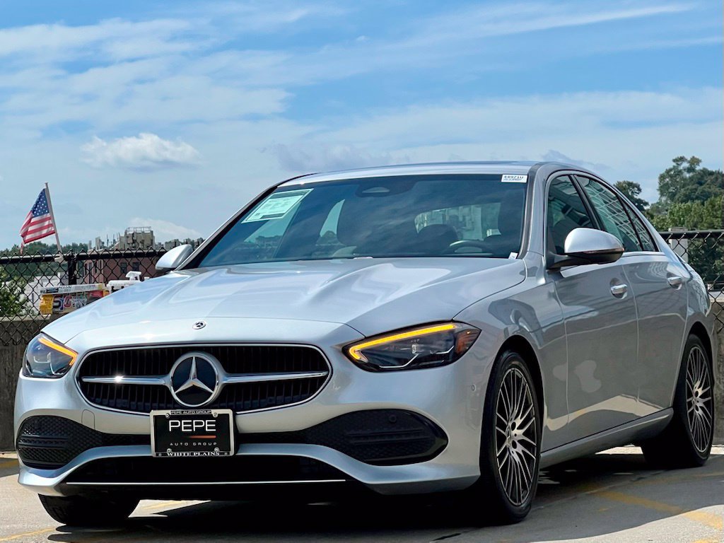 Certified 2023 Mercedes-Benz C 300 4MATIC Sedan image 4