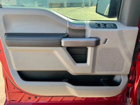 Used 2019 Ford F150 XLT w/ Equipment Group 301A Mid image 15