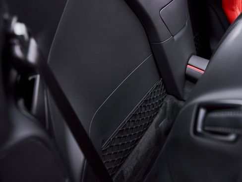 Used 2022 Ferrari 812 GTS image 48