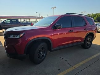 Used 2025 Honda Pilot TrailSport video 1