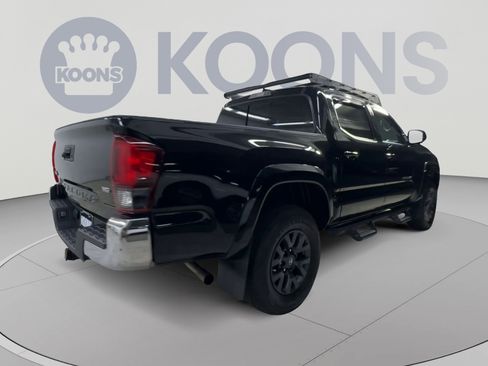 Used 2023 Toyota Tacoma SR5 AWD/4WD image 11