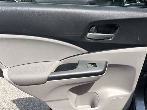 Used 2013 Honda CR-V LX image 31