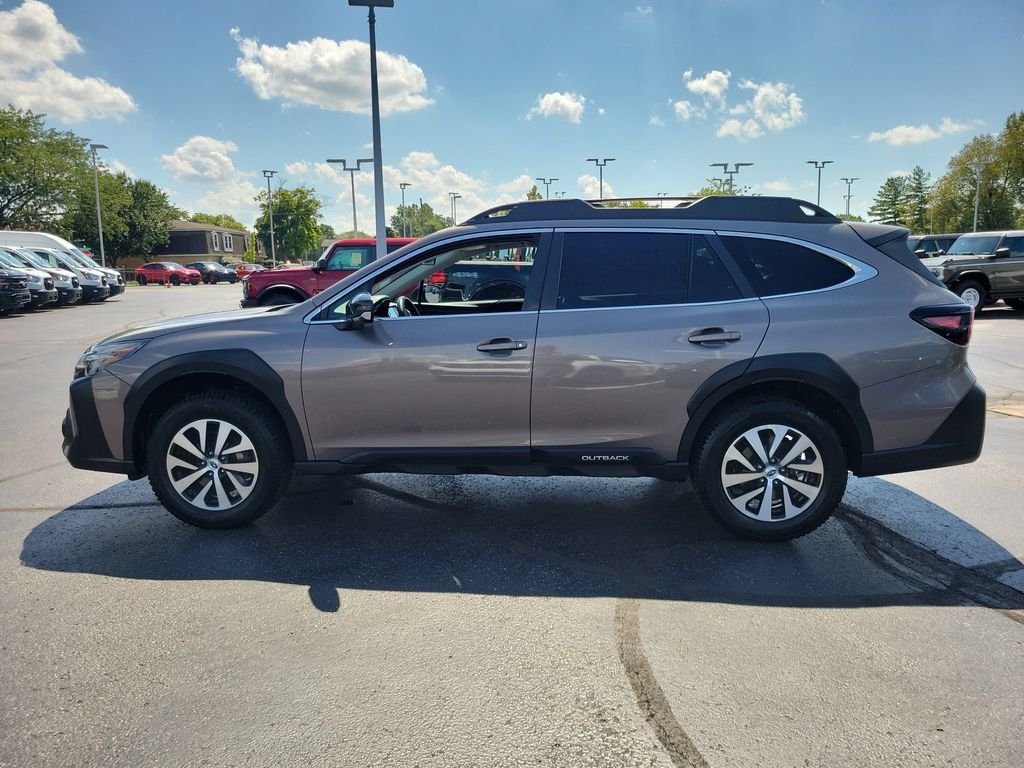 Used 2024 Subaru Outback Premium AWD/4WD image 7