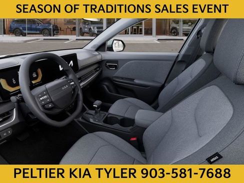 New 2025 Kia K4 LXS image 17