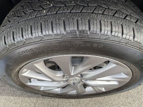 Used 2025 Buick Enclave Preferred image 34