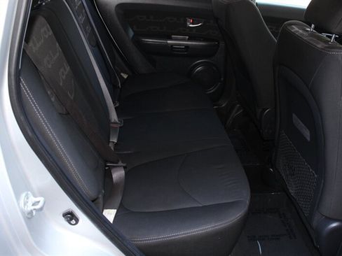 Used 2012 Kia Soul + FWD image 16