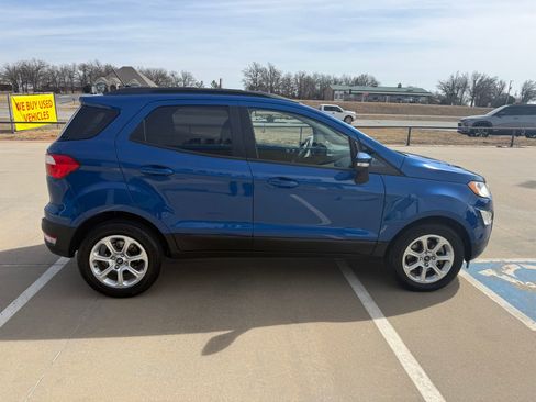 Used 2019 Ford EcoSport SE w/ SE Convenience Package image 3