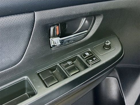 Used 2014 Subaru Crosstrek 2.0i Limited w/ Popular Package #2 image 17