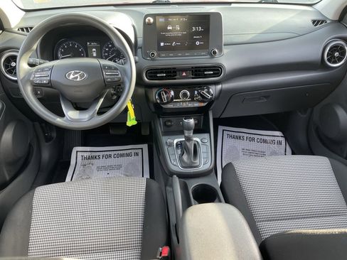 Used 2022 Hyundai Kona SE image 23