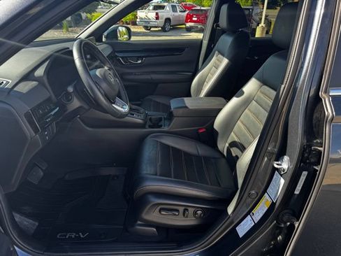 Used 2025 Honda CR-V Sport Touring image 18
