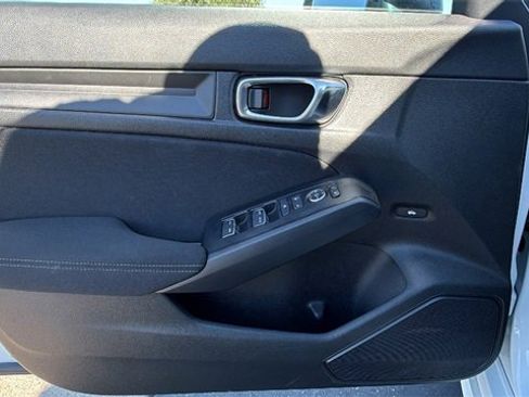Used 2025 Honda Civic Sport image 18