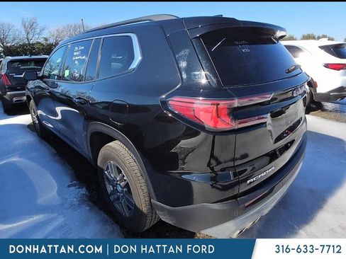 Used 2025 GMC Acadia Elevation image 6