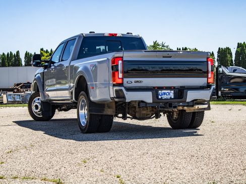 Used 2026 Ford F450 Platinum w/ FX4 Off-Road Package AWD/4WD image 8