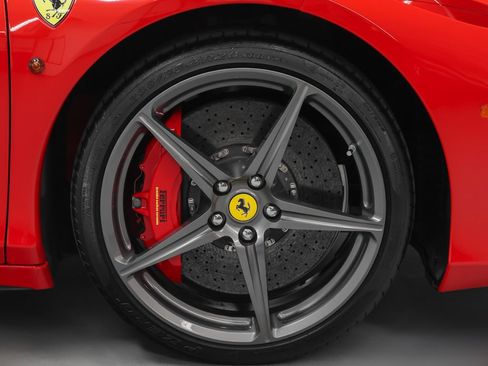 Certified 2014 Ferrari 458 Spider RWD image 12