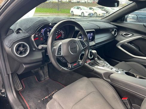 Used 2019 Chevrolet Camaro SS image 17