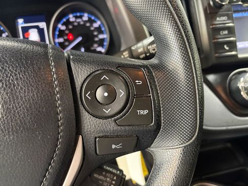 Used 2018 Toyota RAV4 LE w/ All Weather Liner Package AWD/4WD image 26