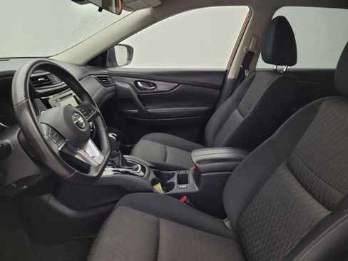 Used 2019 Nissan Rogue SV AWD/4WD image 17