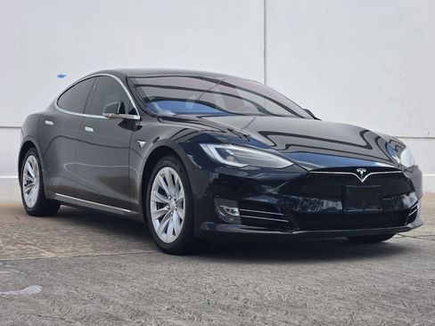 Used 2018 Tesla Model S 75D image 6