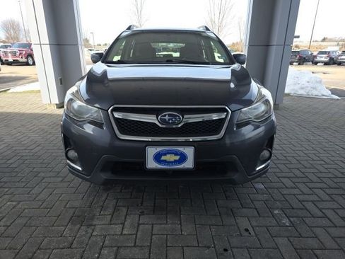 Used 2017 Subaru Crosstrek 2.0i Premium image 6