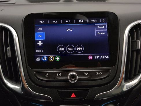 Used 2020 Chevrolet Equinox Premier image 25