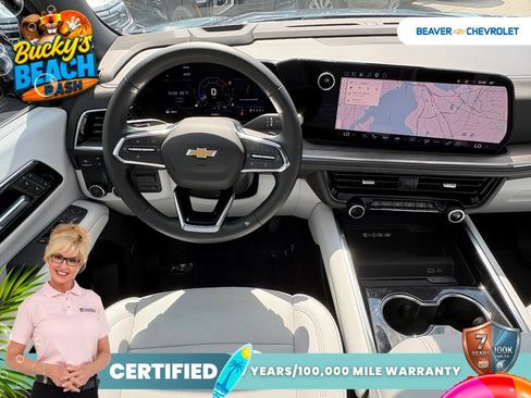 Used 2026 Chevrolet Suburban Premier w/ Sun And Tow Package RWD image 16