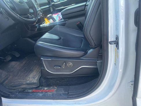Used 2025 Ford F150 Raptor AWD/4WD image 34