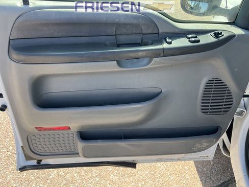 Used 2004 Ford F350 4x4 SuperCab Super Duty image 9