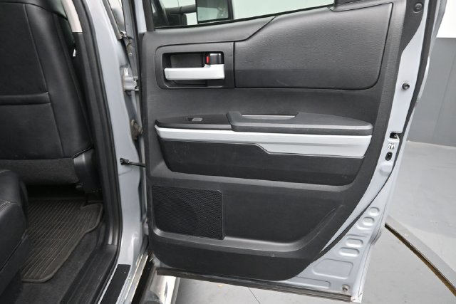 Used 2019 Toyota Tundra Limited AWD/4WD image 16