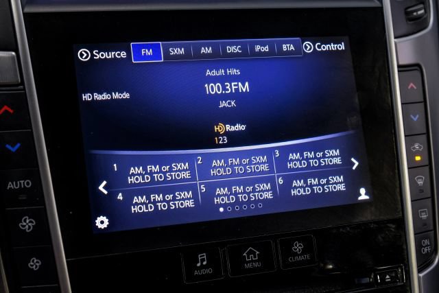 Used 2019 INFINITI Q60 3.0t Luxe RWD image 37