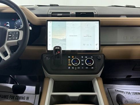 New 2026 Land Rover Defender 110 X-Dynamic SE image 19