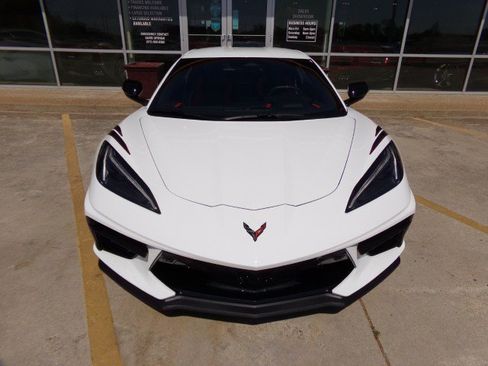 Used 2024 Chevrolet Corvette Stingray Preferred Cpe w/ Z51 Performance Package RWD image 2