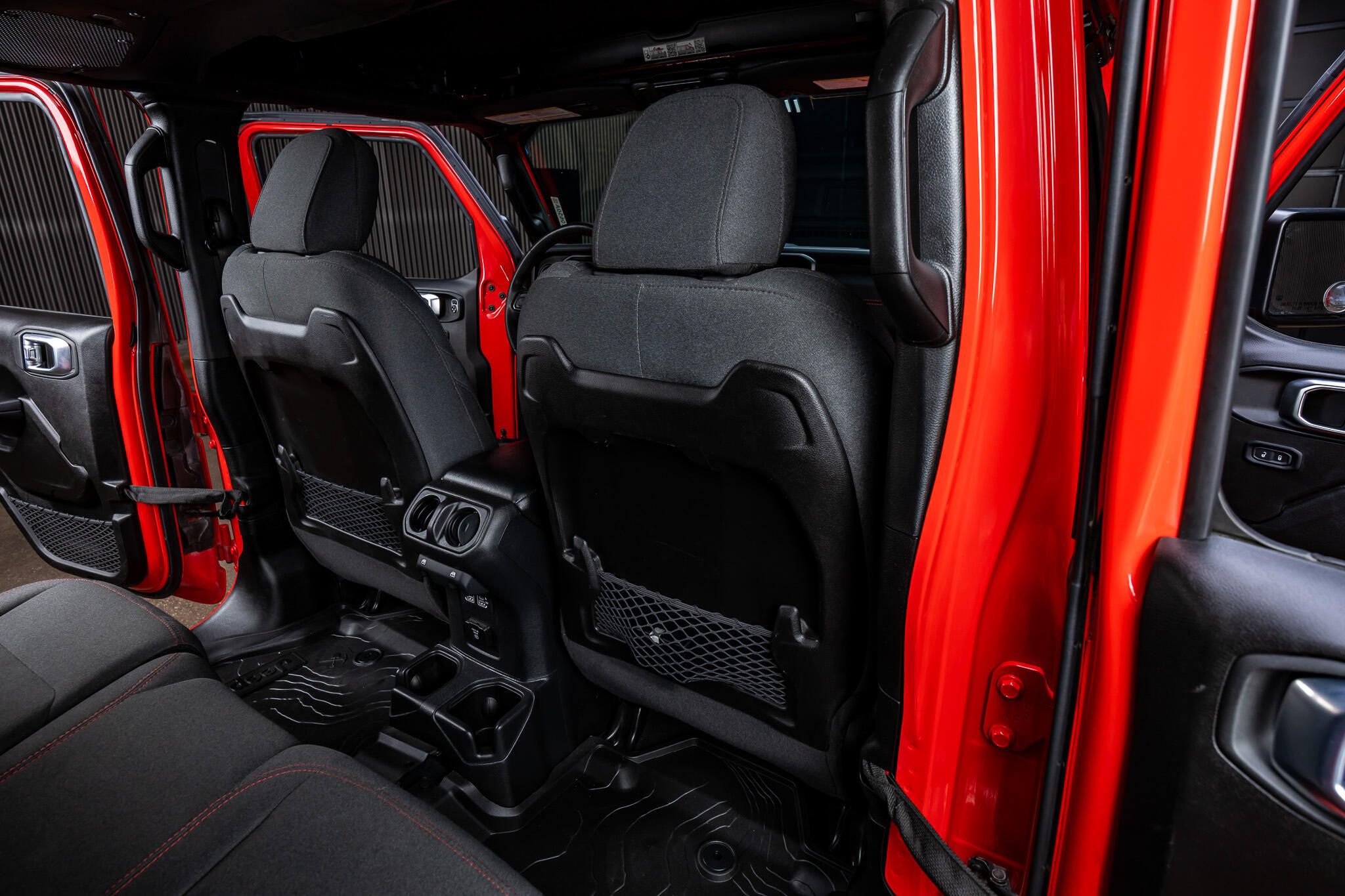 Used 2024 Jeep Wrangler Unlimited Rubicon w/ Convenience Group AWD/4WD image 31