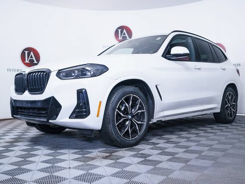 Used 2024 BMW X3 xDrive30i w/ M Sport Package AWD/4WD image 3