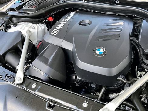Used 2024 BMW 530i w/ Premium Package RWD image 29
