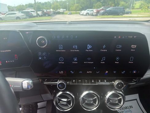 Used 2024 Chevrolet Blazer EV LT AWD/4WD image 22