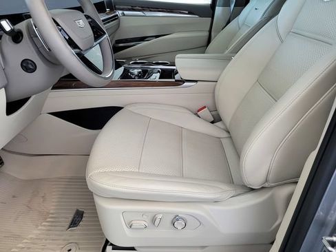 New 2026 Cadillac Escalade Platinum Sport w/ LPO, ONYX Package AWD/4WD image 17