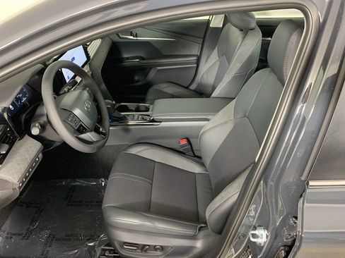 New 2026 Toyota Camry XLE w/ Premium Plus Package AWD/4WD image 28