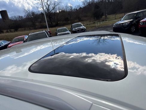 Used 2017 INFINITI QX60 AWD w/ Premium Plus Package image 10